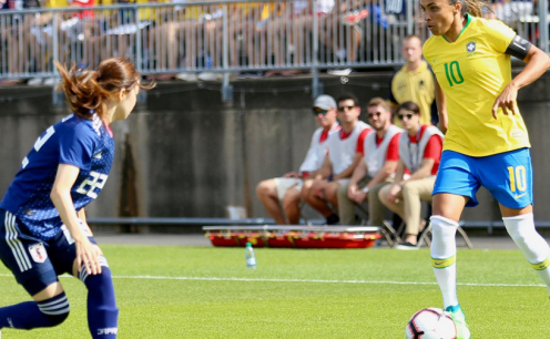 Copa de Futebol Feminina: Grupo Botic&aacute;rio far&aacute; hor&aacute;rios especiais para assistir aos jogos