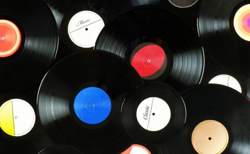 Vem a&iacute;: toca discos com conex&atilde;o Bluetooth 