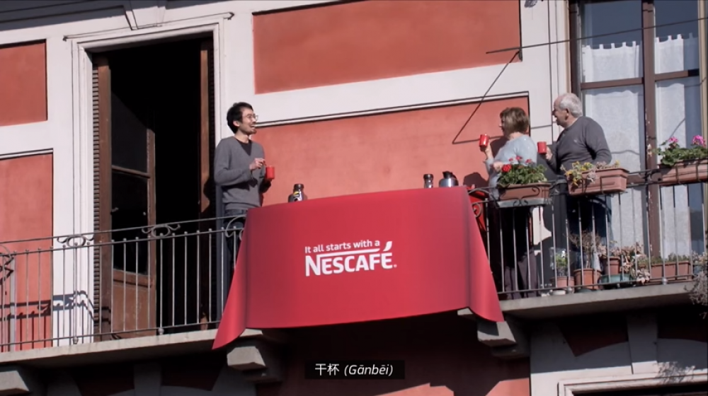 NESCAF&Eacute; surpreende com a&ccedil;&atilde;o que une vizinhos atrav&eacute;s do caf&eacute;