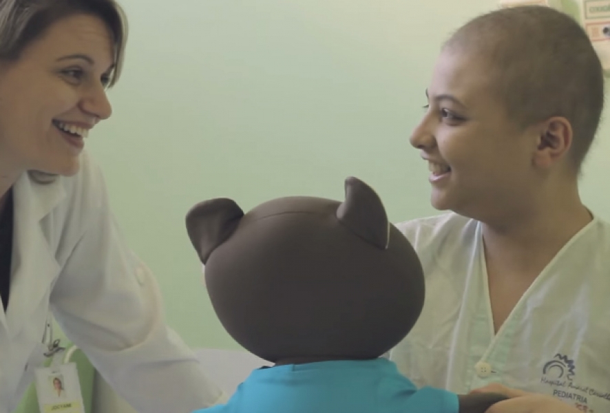 Ursos levam mensagens a crian&ccedil;as com c&acirc;ncer