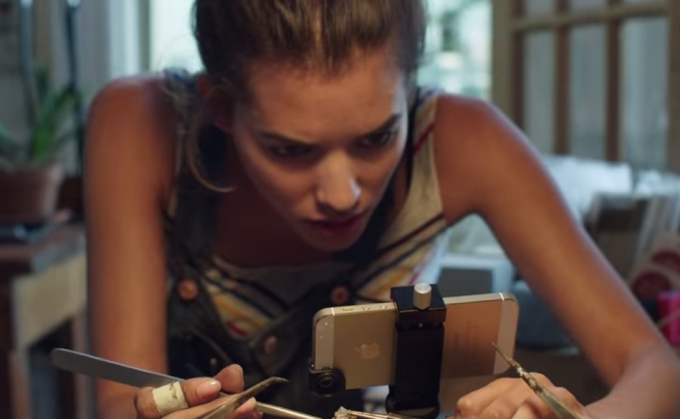 APPLE RECEBE CRITICAS POR &ldquo;EXAGERO&rdquo; EM SEU NOVO COMERCIAL